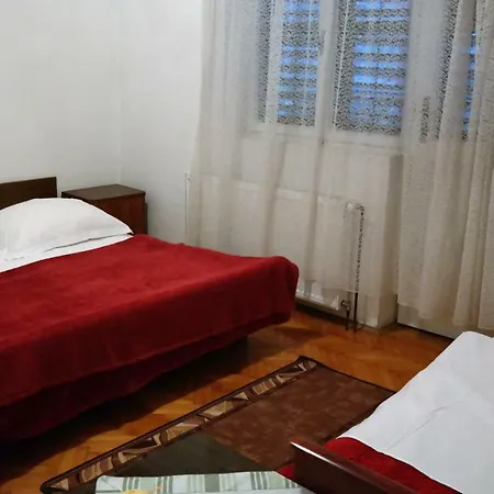 Zorica * Brodarica (Sibenik-Knin)