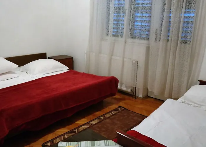 Zorica * Brodarica (Sibenik-Knin)